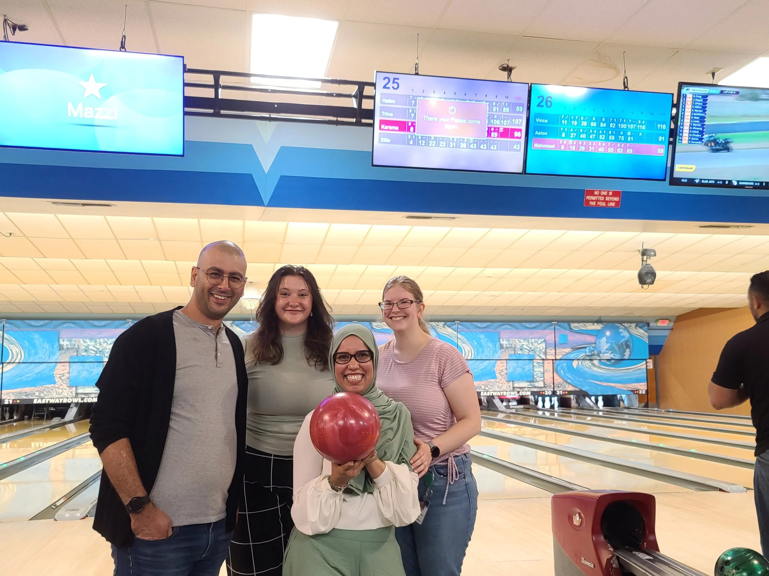 Lab Dinner at Chef Lance's and bowling at E. Bowl — 8/2023